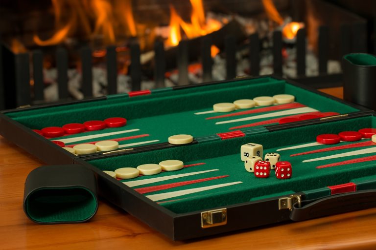 Spela Online Baccarat Game